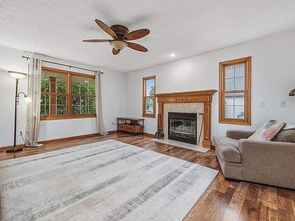 5th image of 2600 Orange Meadow Ln