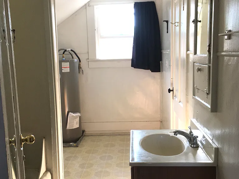 340 W 8th Ave #1/2 — Photo 8