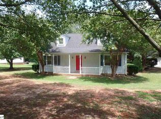 101 Pineview Dr, Pelzer, SC 29669