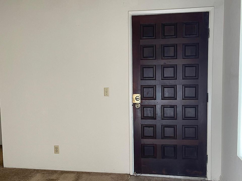 1st image of 2421 I St APT 7