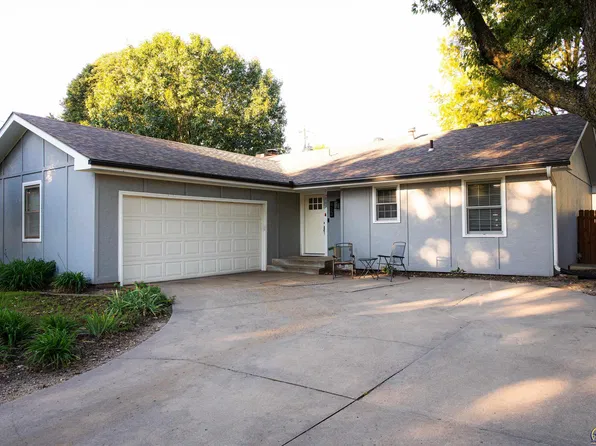 413 S Aquarius St, Silver Lake, KS 66539