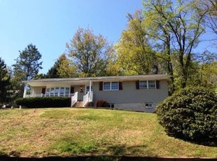 524 Betty Ln, Columbia, PA 17512