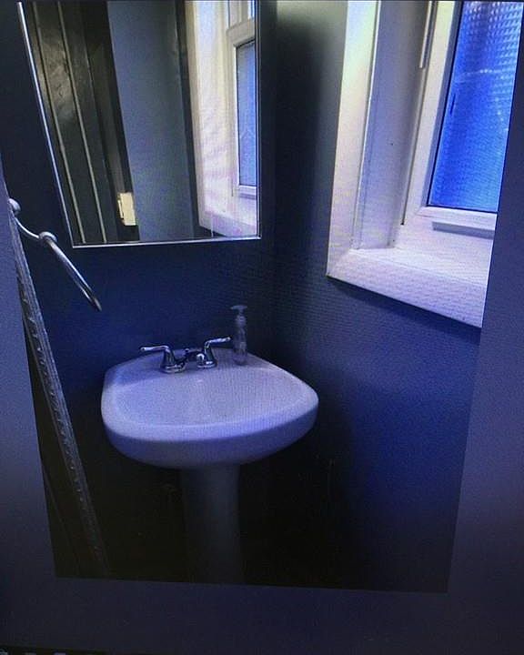 2nd image of 723 Washington St APT 1