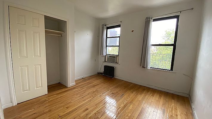 2nd image of 68 Forsyth St #15
