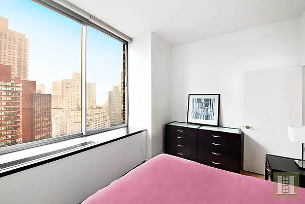 Rented by Halstead Real Estate | media 2