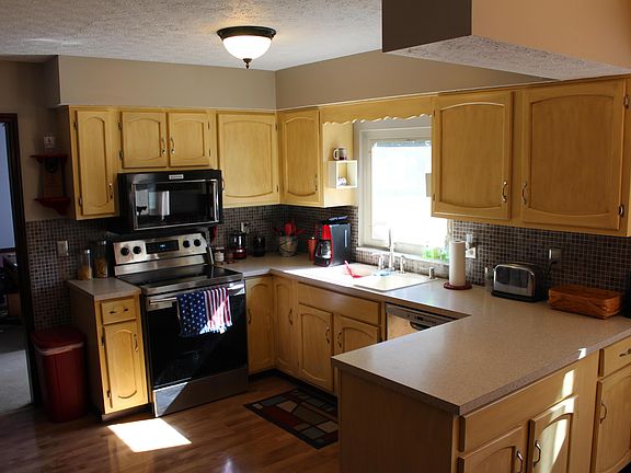 5th image of 10165 Wellington Dr