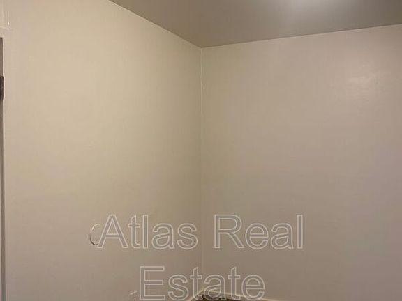 5th image of 303 S Concord St Unit 303