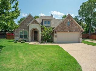651 Turf Ct, Grand Prairie, TX 75052