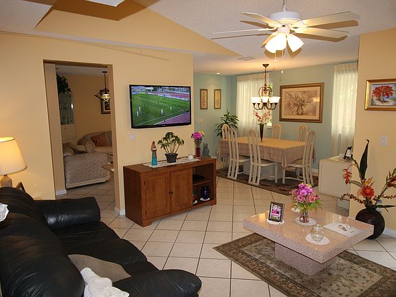 5th image of 10935 W Broward Blvd