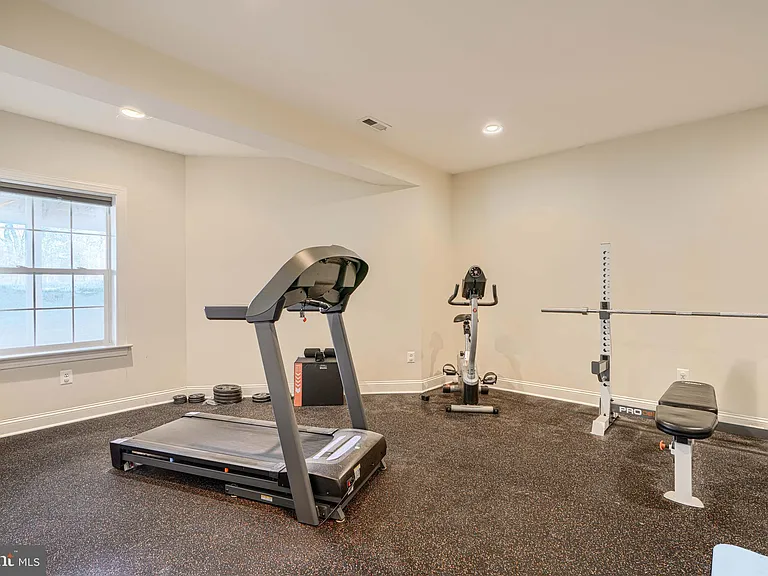 1319 Martin Meadows Dr — Photo 102