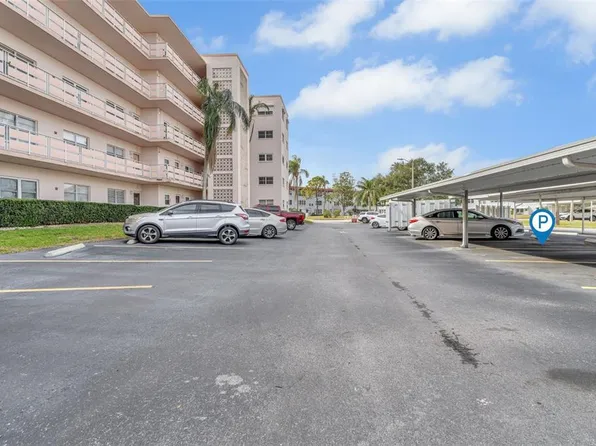 5623 80th St N Unit 105, Saint Petersburg, FL 33709