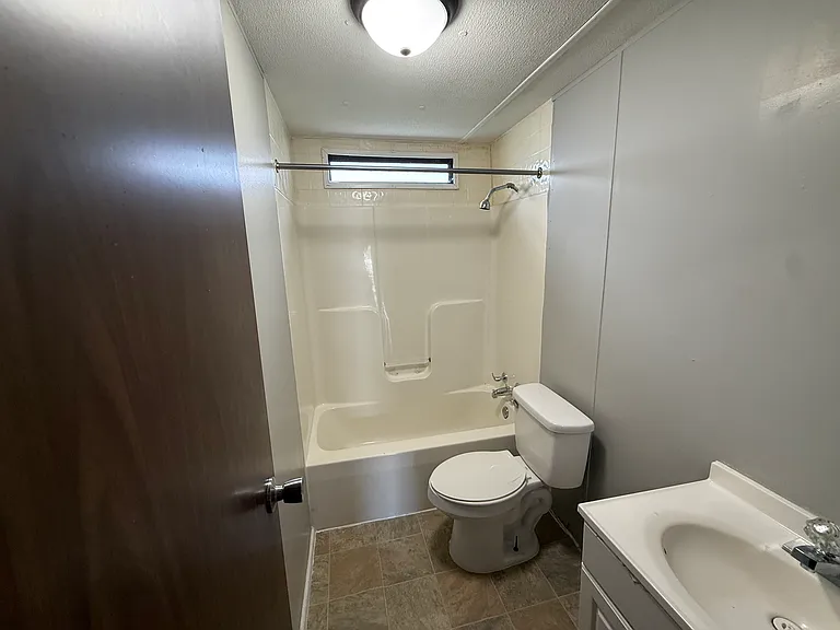 212 Thor Ln — Photo 7