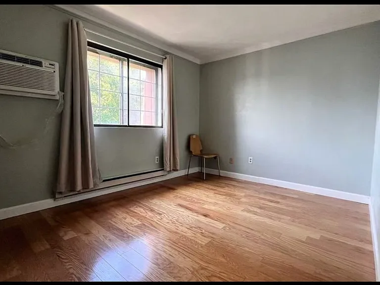 215 Thomas Burgin Pkwy #42 — Photo 6