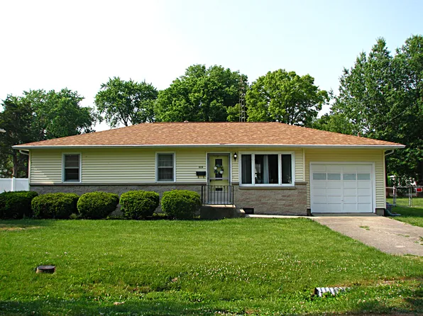 818 Timmons Dr, Tuscola, IL 61953