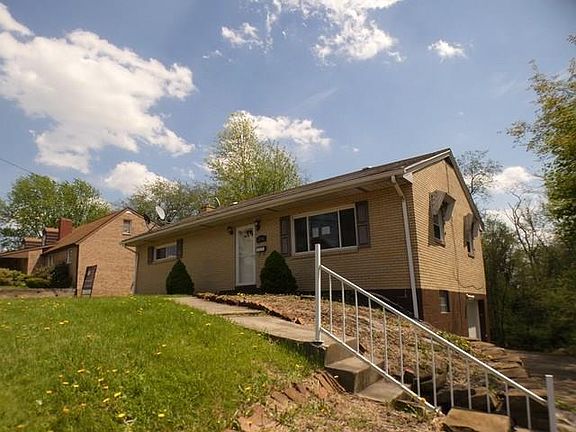 3rd image of 2556 Carl Ave