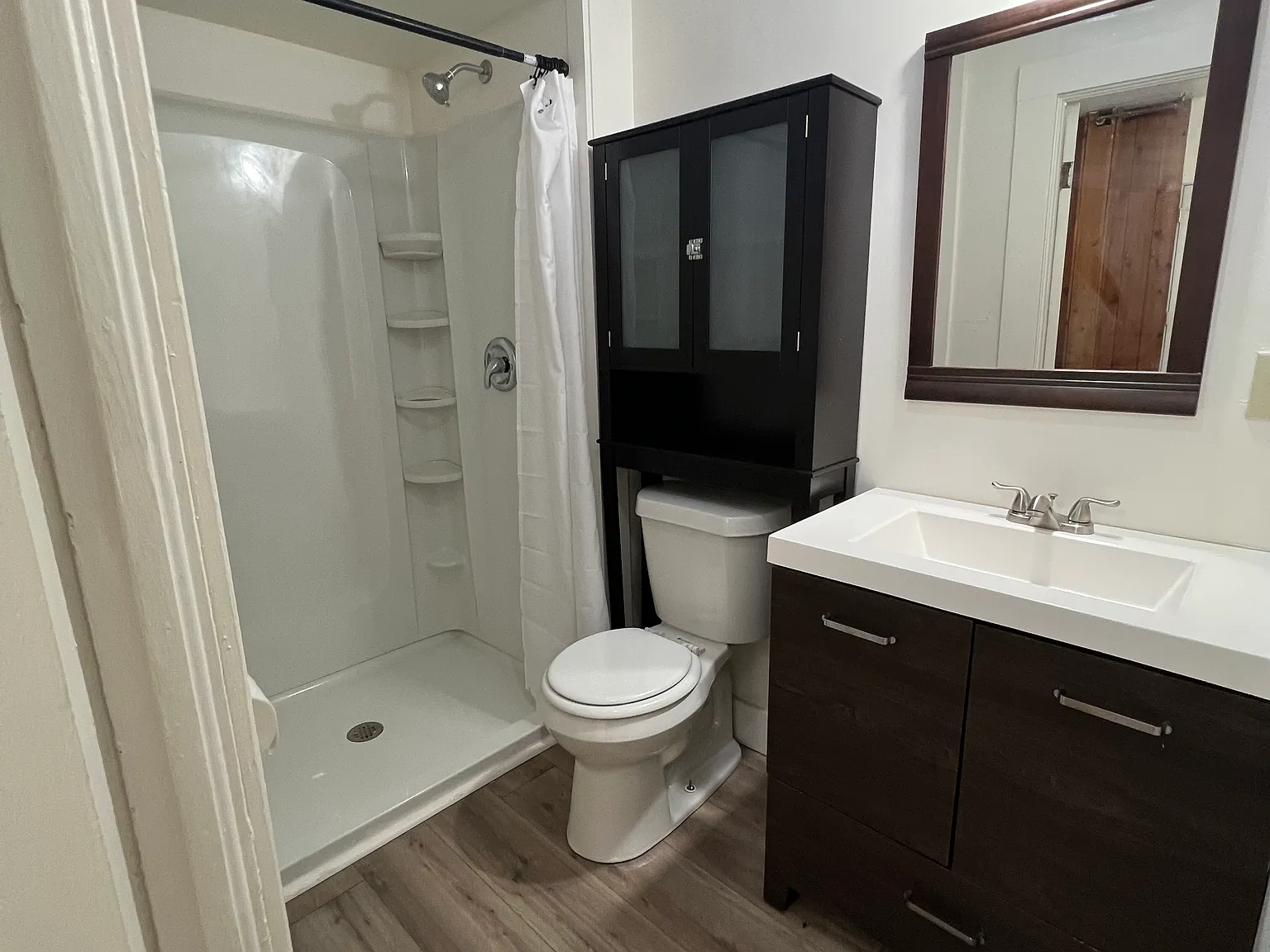 421 Abbot Rd — Photo 2