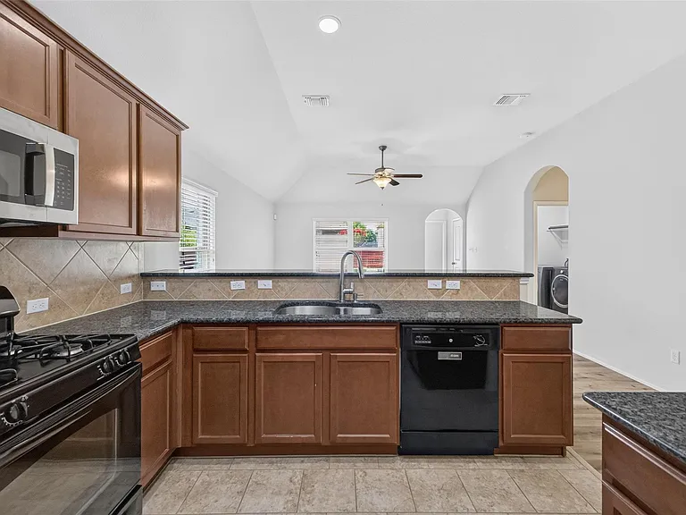 141 Vermilion Marble Trl — Photo 10