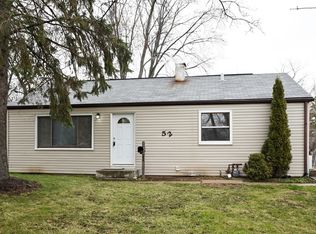 52 Golf View Ln, Carpentersville, IL 60110