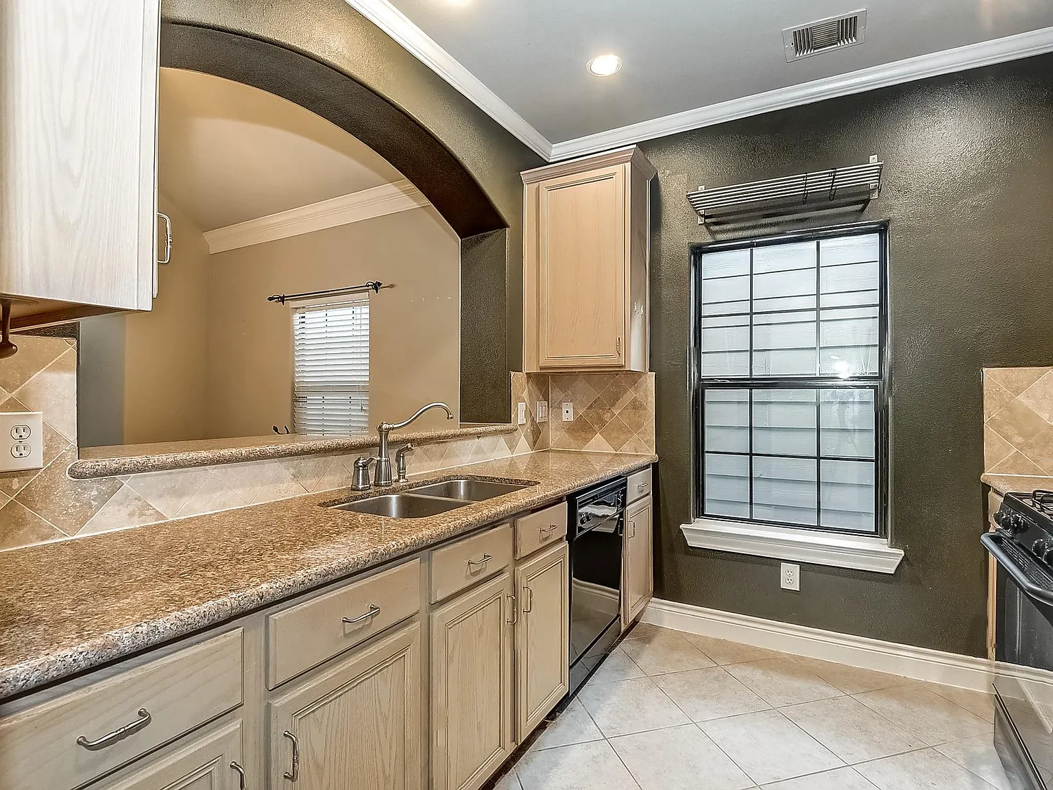 2 bed, 2.0 bath, 1440 sqft, $2,190 — Photo 4