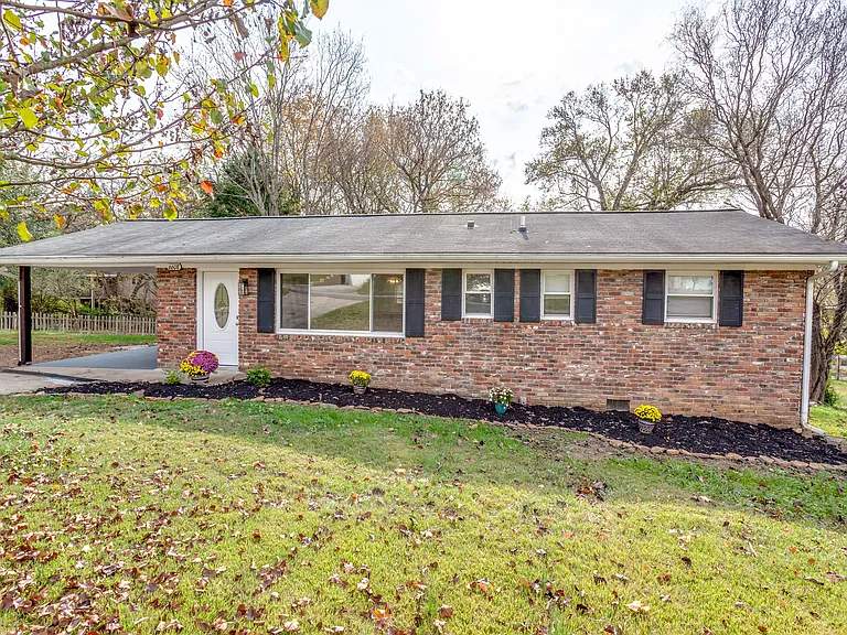 6608 Langston Dr — Photo 1