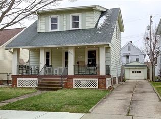 2049 Wascana Ave, Lakewood, OH