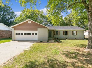 63 N Hampton Ln, Jackson, TN 38305