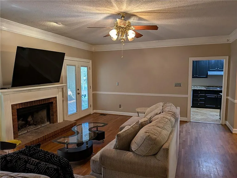 4401 Riverlake Way — Photo 10