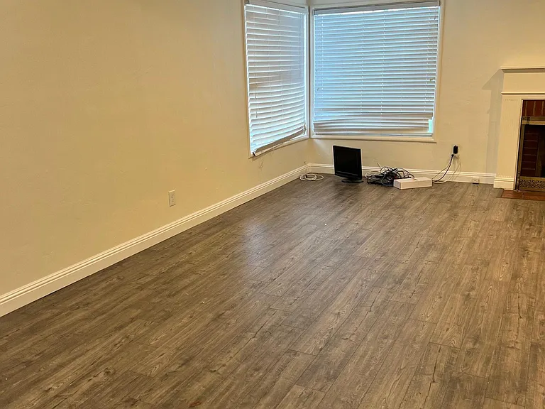 861 Sybil Ave — Photo 17