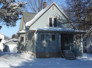 909 Lewis St, Dekalb, IL 60115