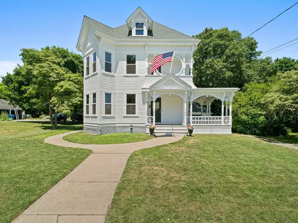 94 Park Ave, Whitman, MA 02382