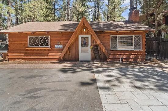 1st image of 42660 La Placida Ave