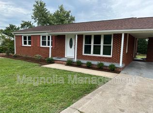 704 Cardinal Dr, Henderson, NC 27536