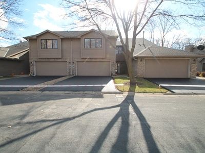 13145 Gemstone Ct, Apple Valley, MN, 55124