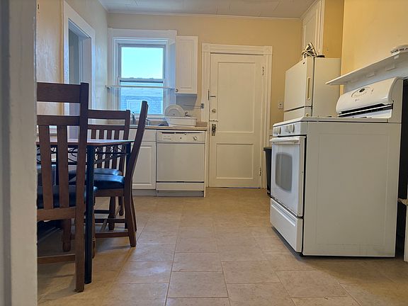 4th image of 2-2A Four 4a Sherman St #2-3