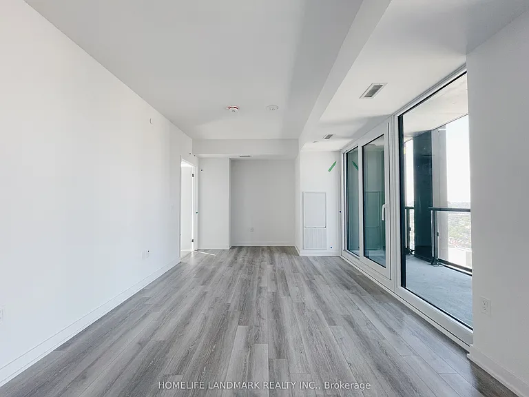238 Simcoe St #2009 — Photo 2
