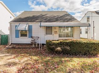 1319 E 345th St, Eastlake, OH