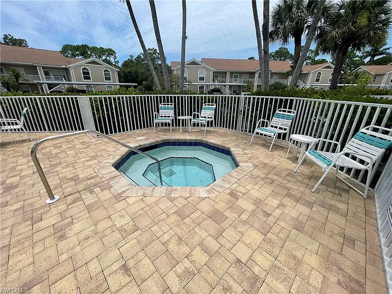 28940 Bermuda Pointe Cir #102 — Photo 26