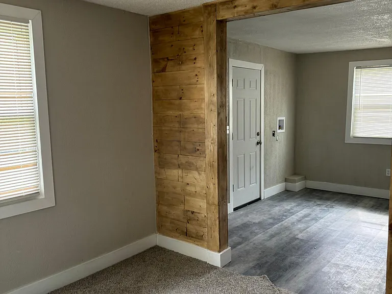 4500 Eichelberger Ave — Photo 8