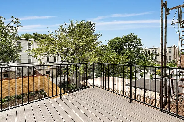 Rented by Freestone Property Group | media 6