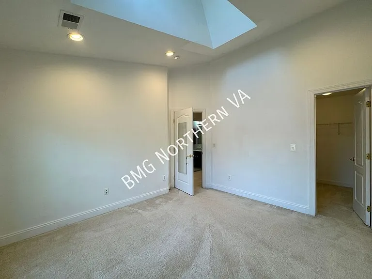 3091 McKinnon Way — Photo 25