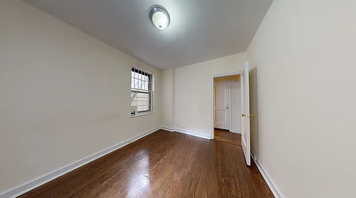 Rented by Bond New York | media 9