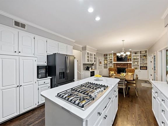 5th image of 12016 Stearns St