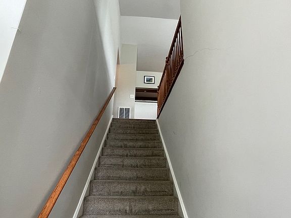 4th image of 1976 Parkside Dr #1976