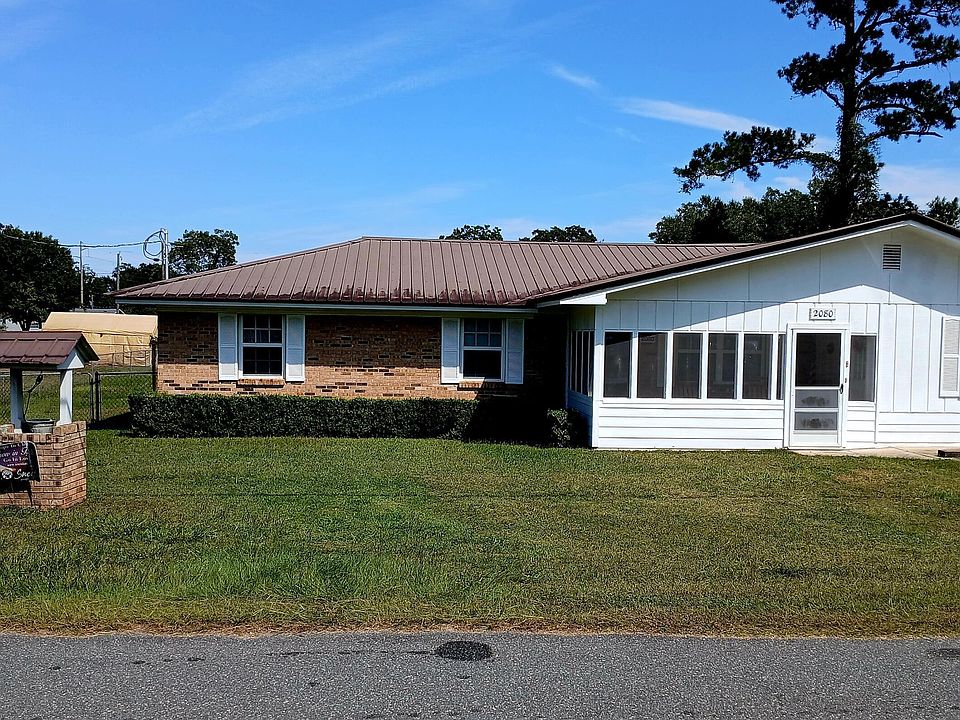 1st image of 2080 Gorrie Ave