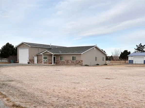 1101 Lane 11, Powell, WY 82435