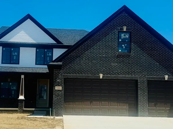5088 Wilshire Dr #52, Dundee, MI 48131