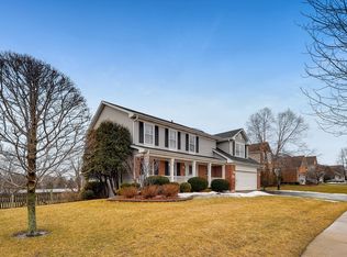 5217 Galloway Dr, Hoffman Estates, IL 60192