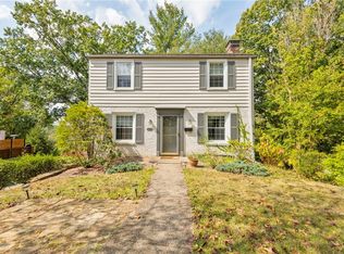 3390 Crestview Dr, Bethel Park, PA 15102