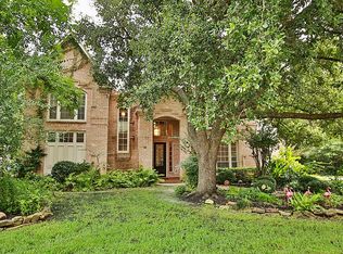 18 Golden Shadow Cir, Spring, TX 77381