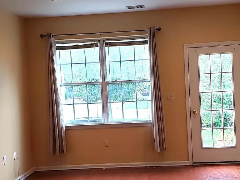 4 Blake Dr — Photo 9